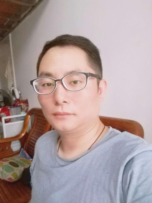 流星的尾巴的第一张照片--厦门婚介网
