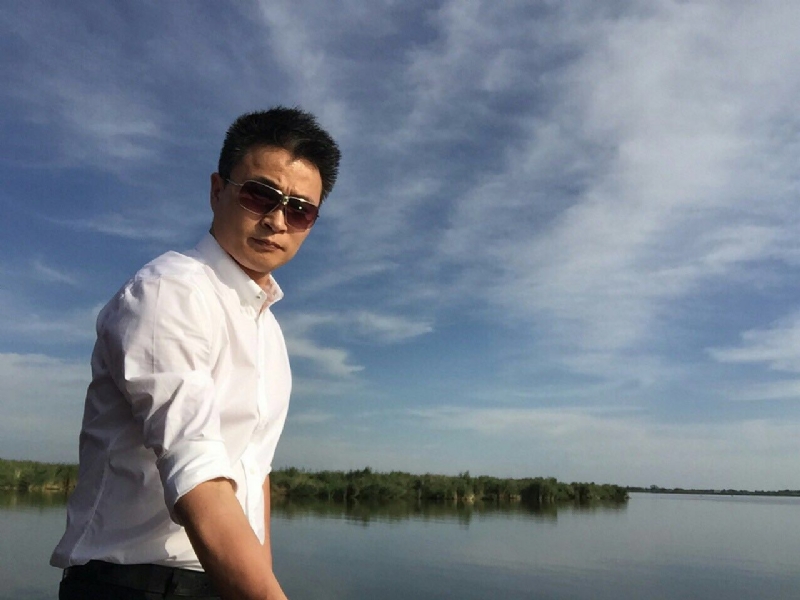 罗的第一张照片--厦门婚介网