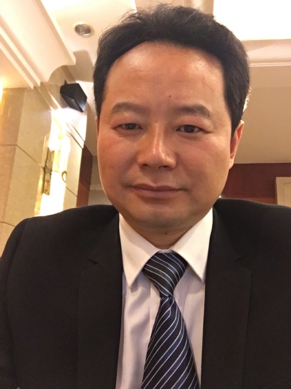岁月的第一张照片--厦门婚介网