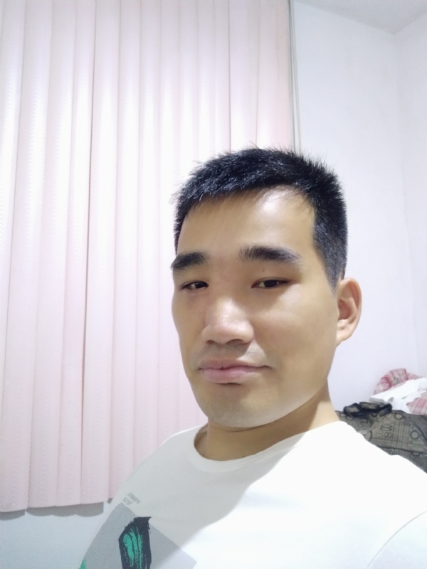 大男孩的第一张照片--厦门婚介网