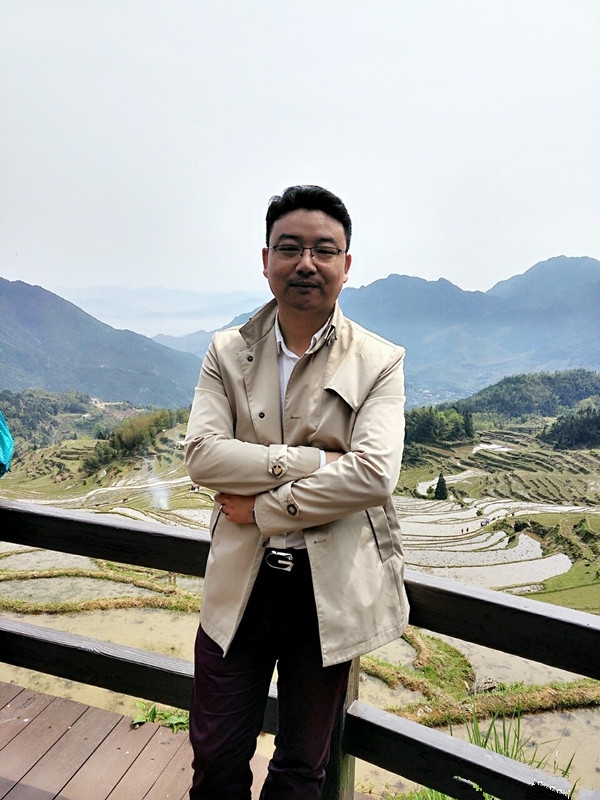过往的第二张照片--厦门婚介网