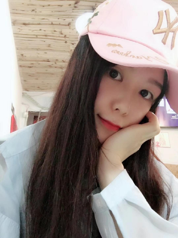 丹丹的第一张照片--厦门婚介网