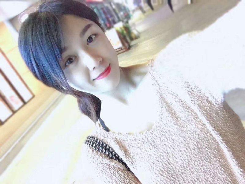 丹丹的第二张照片--厦门婚介网