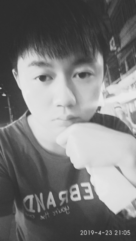 戴领的第一张照片--厦门婚介网