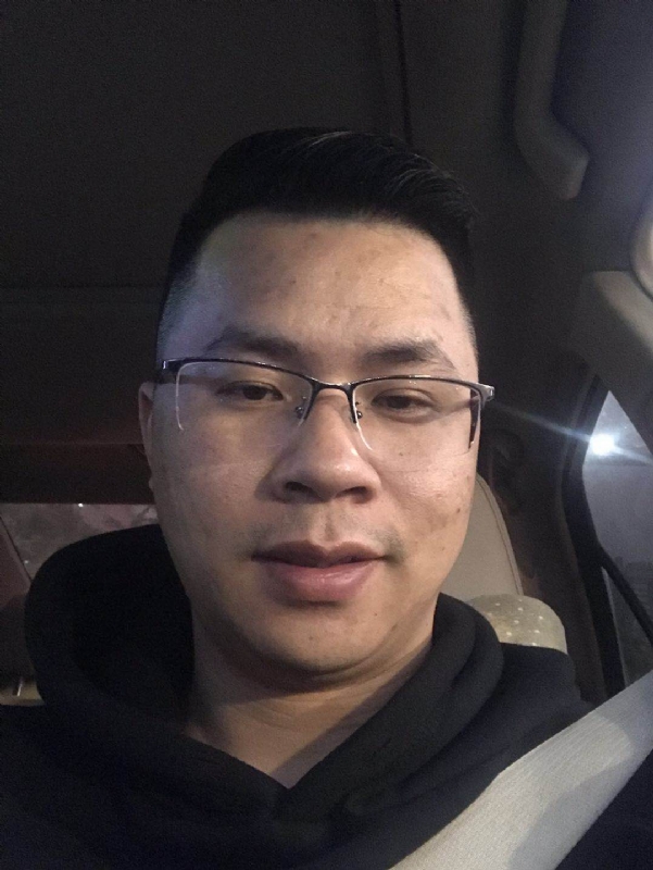心飞扬的第一张照片--厦门婚介网