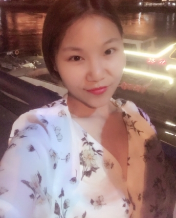 彩儿的第一张照片--厦门婚介网