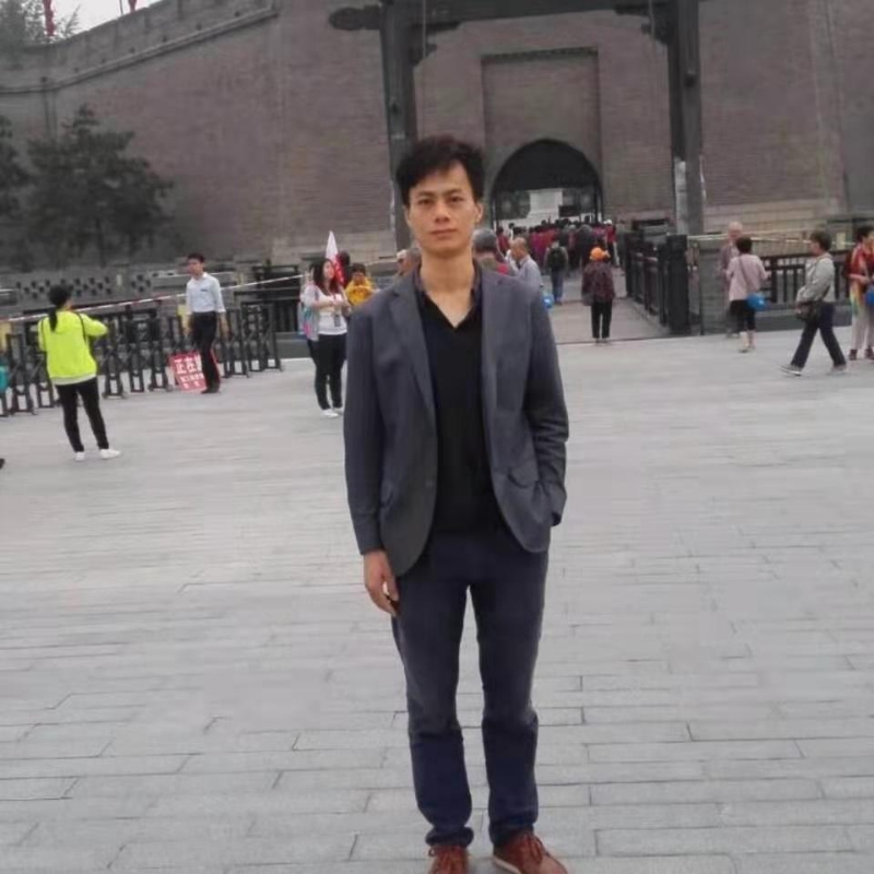 认真的第一张照片--厦门婚介网