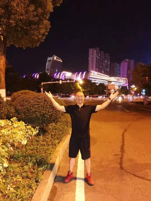 李国伟的第二张照片--厦门婚介网