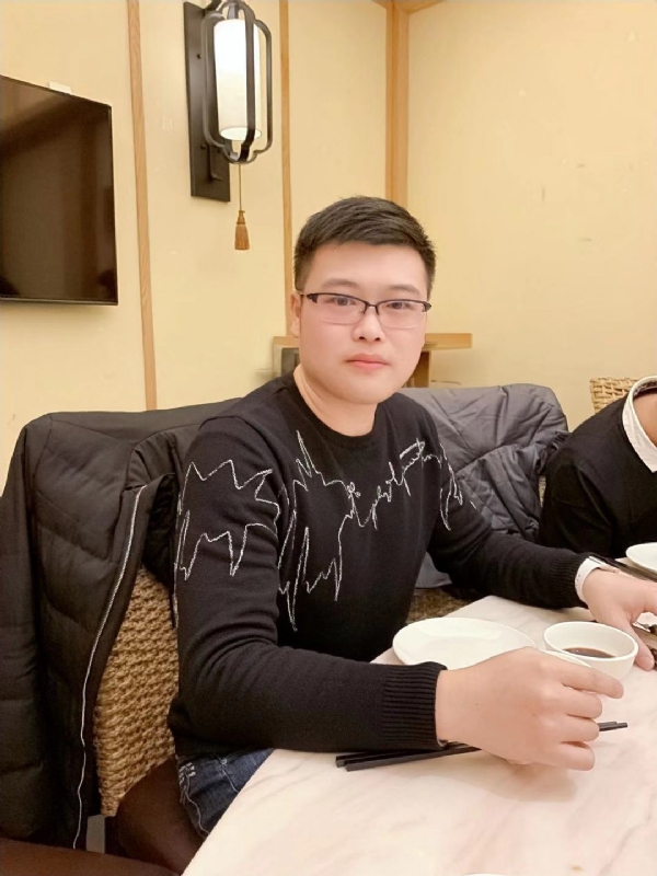 YIDA的第一张照片--厦门婚介网