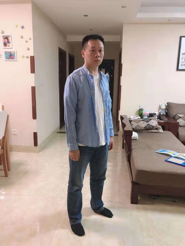 以勒的第一张照片--厦门婚介网