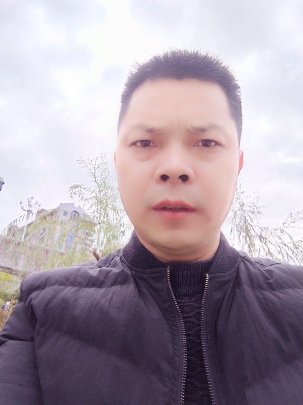 随缘的第一张照片--厦门婚介网