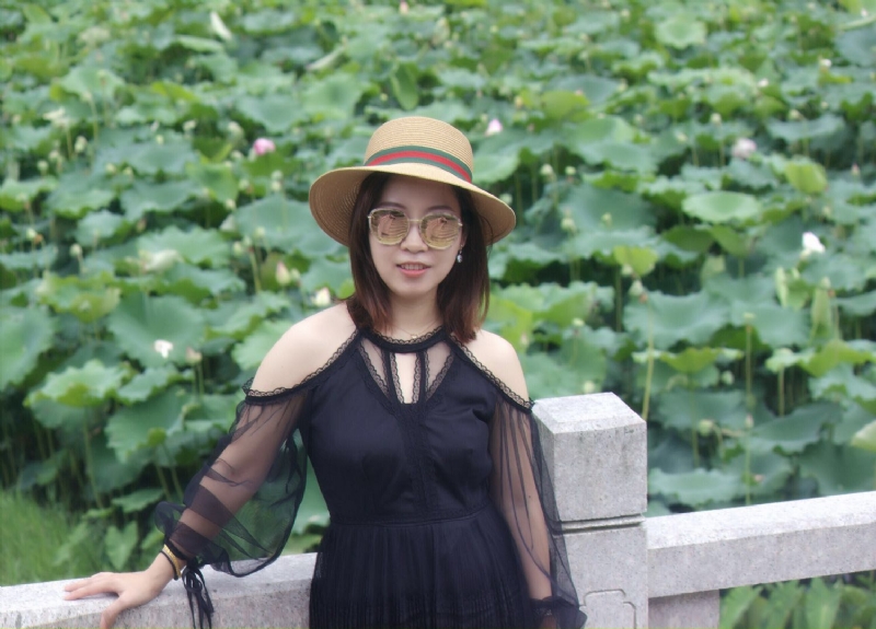 鸢莺的第二张照片--厦门婚介网