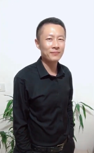 地huhi的第一张照片--厦门婚介网