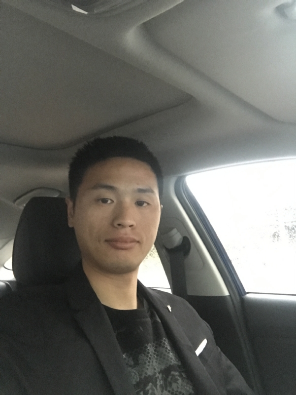 向前走的第二张照片--厦门婚介网