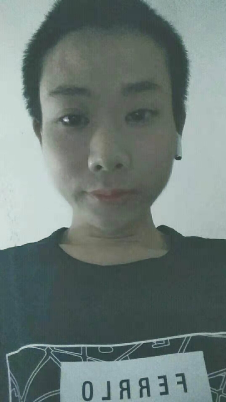 水中月的第一张照片--厦门婚介网