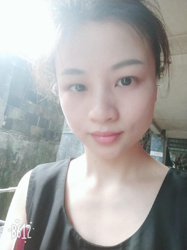 慢慢的第二张照片--厦门婚介网