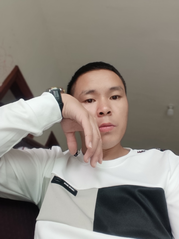 冷漠的第一张照片--厦门婚介网