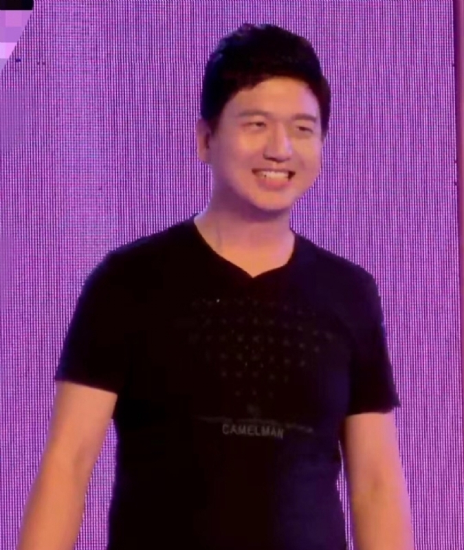 风继续吹的第一张照片--厦门婚介网