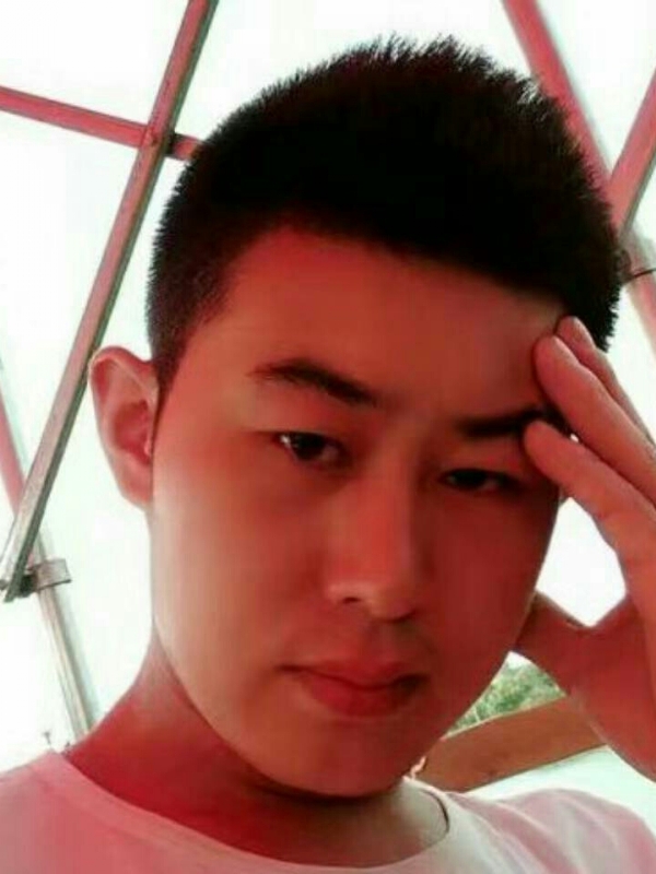 淡漠的第二张照片--厦门婚介网