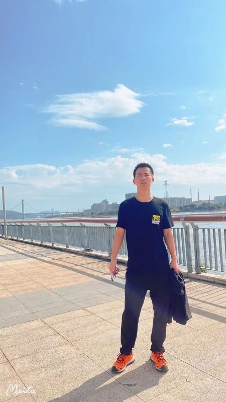 小螃蟹的第一张照片--厦门婚介网