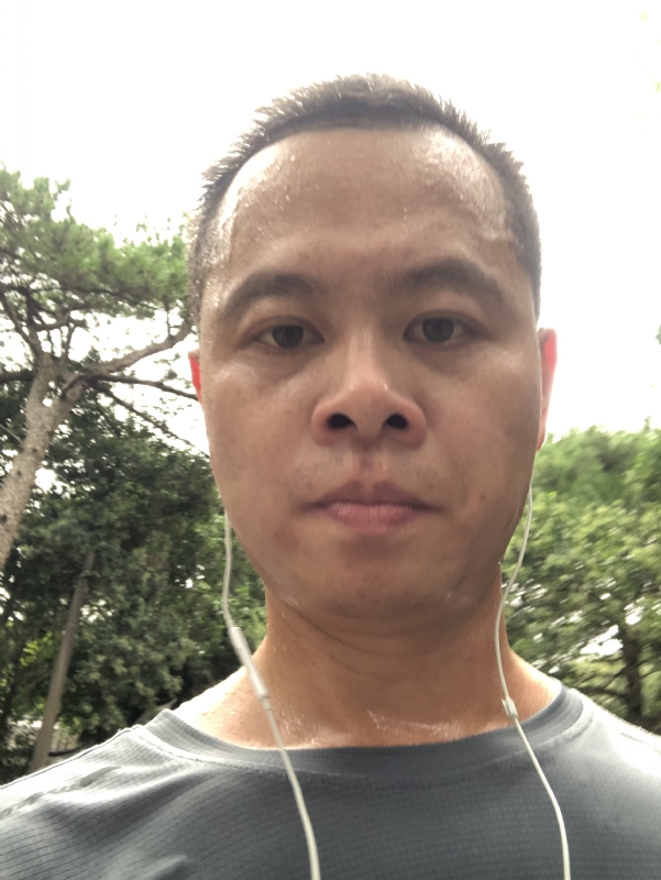 猩猩巨呃的第二张照片--厦门婚介网
