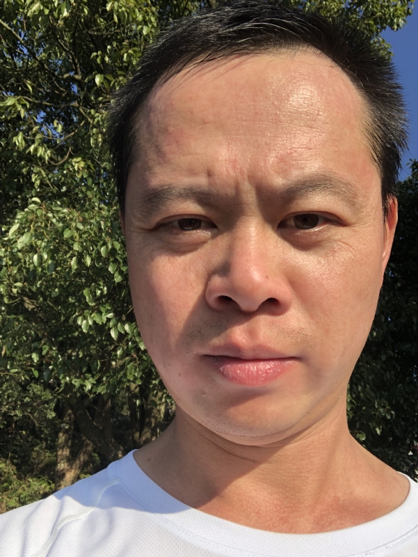 猩猩巨呃的第四张照片--厦门婚介网