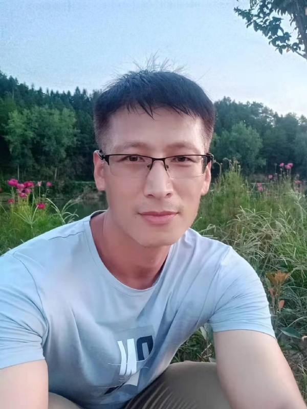 零零柒的第一张照片--厦门婚介网