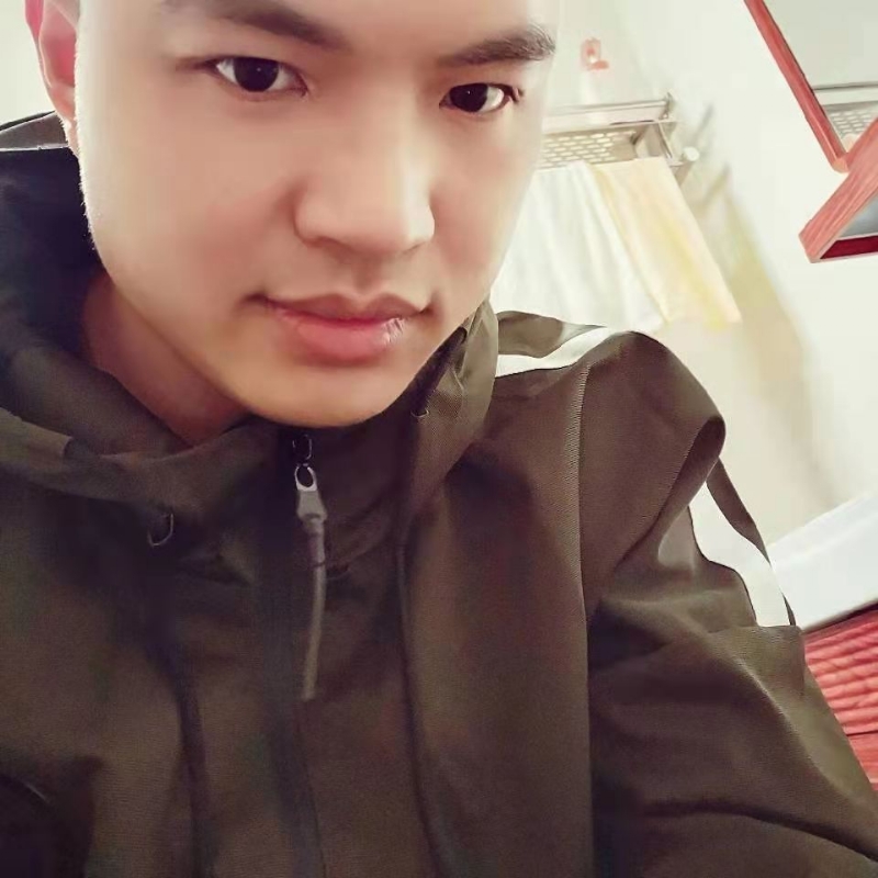 高大上的宅男的第二张照片--厦门婚介网