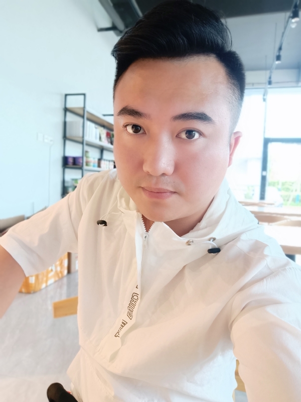 王先生的第一张照片--厦门婚介网