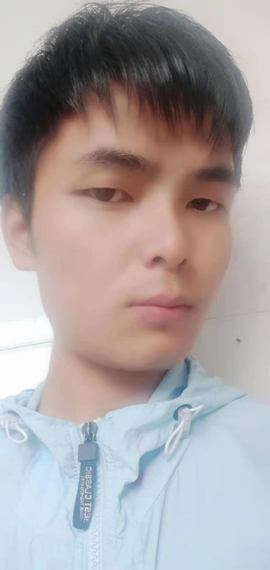 安静的男生的第一张照片--厦门婚介网