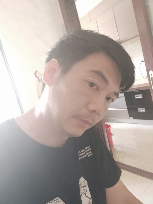 漫步的第二张照片--厦门婚介网