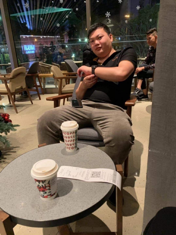 华熙的第二张照片--厦门婚介网