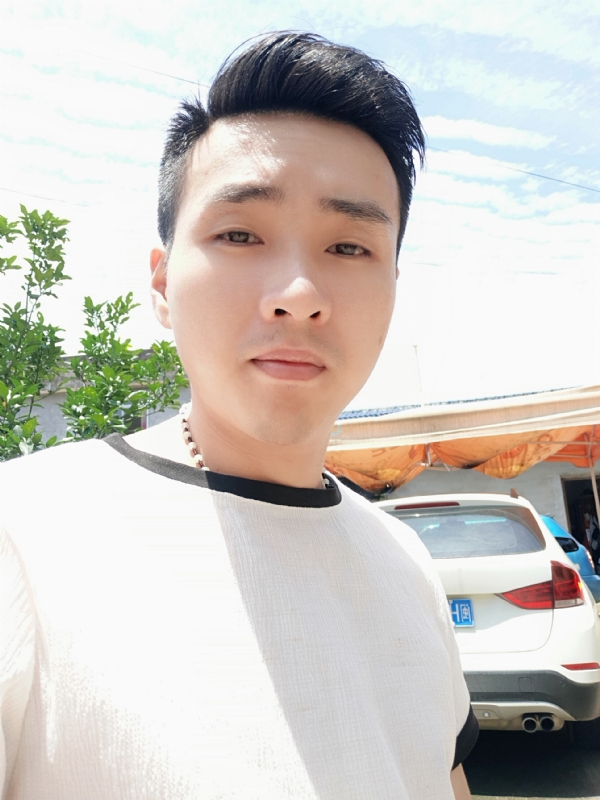 人间烟火的第一张照片--厦门婚介网