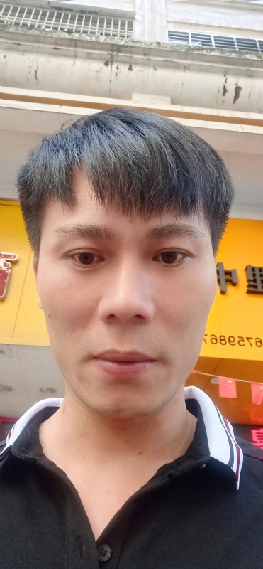 笑看人生的第一张照片--厦门婚介网