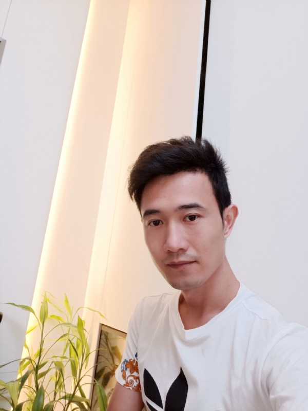 简的第一张照片--厦门婚介网