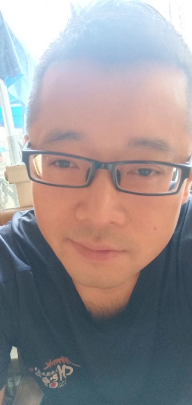 雅痞的第二张照片--厦门婚介网