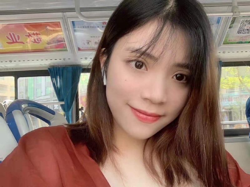 小眼睛的第一张照片--厦门婚介网