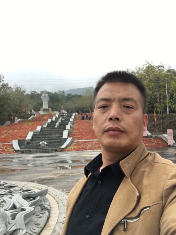 开心的松鼠的第二张照片--厦门婚介网
