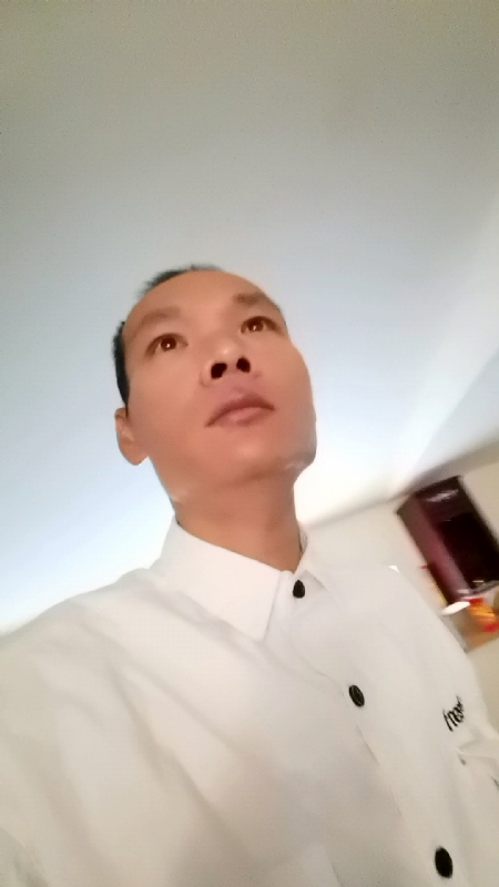 只影向谁去的第五张照片--厦门婚介网