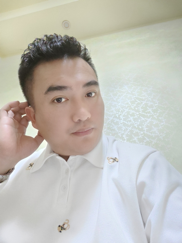 哈哈先生的第一张照片--厦门婚介网