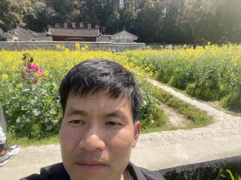 开心的第一张照片--厦门婚介网