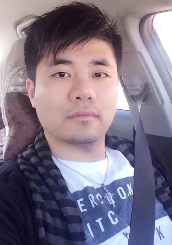 御龙氏的第二张照片--厦门婚介网