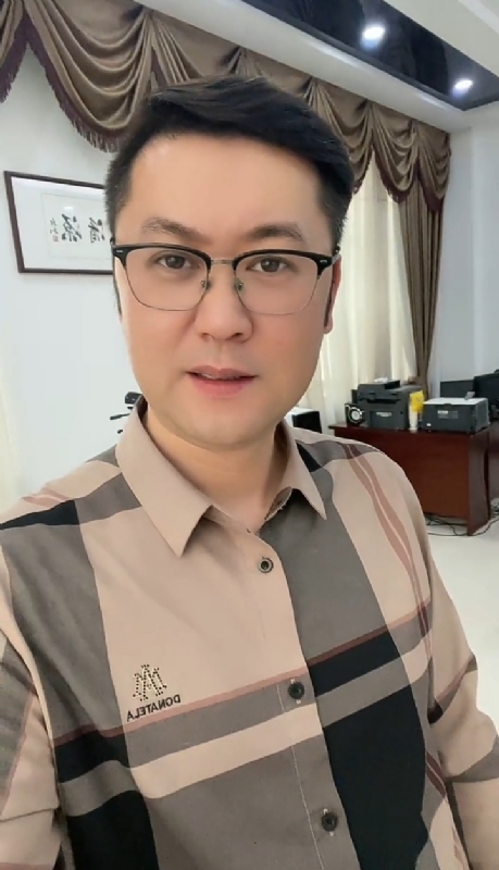 勤勉的第一张照片--厦门婚介网
