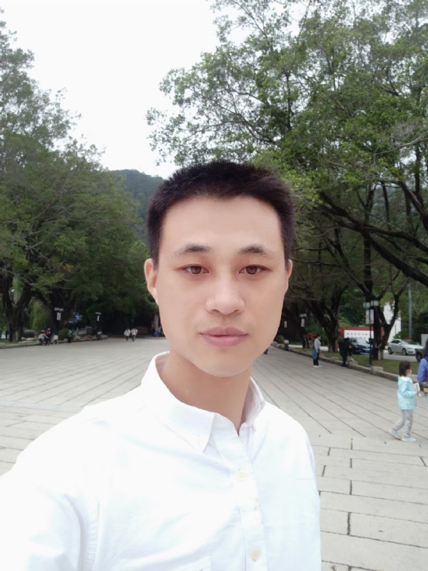 xu的第一张照片--厦门婚介网