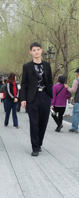 风一样的第一张照片--厦门婚介网