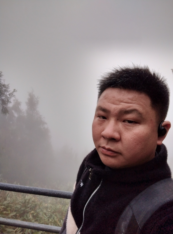 何何何的第一张照片--厦门婚介网