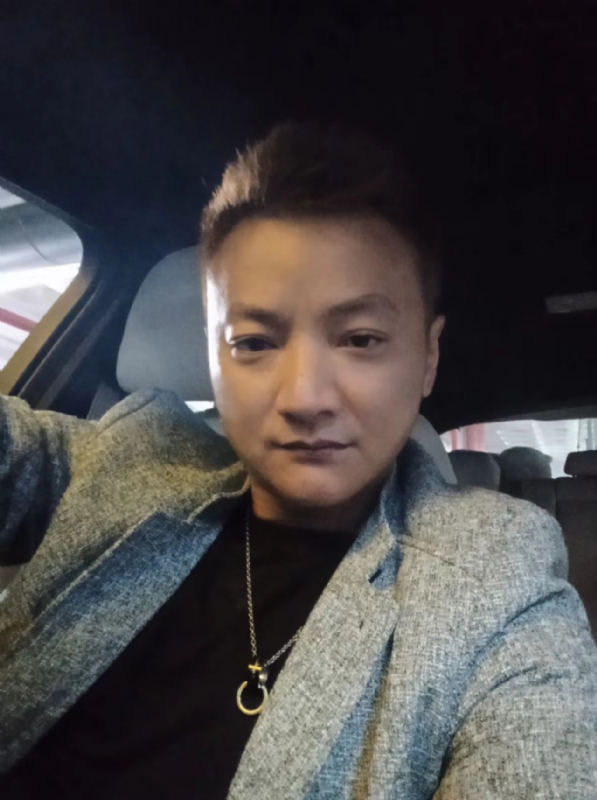 夜、有雨敲窗的第三张照片--厦门婚介网