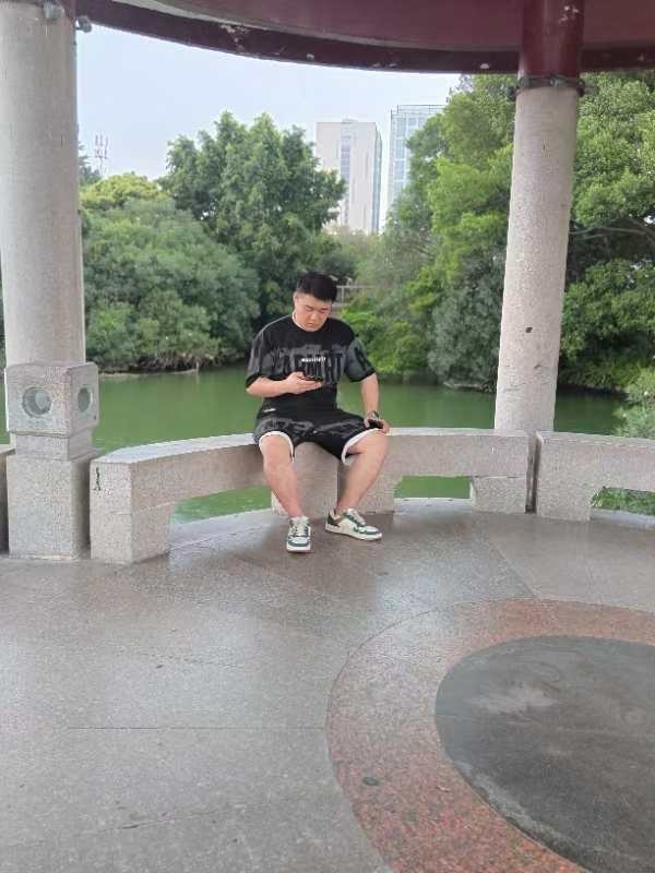 不善挽留的第一张照片--厦门婚介网