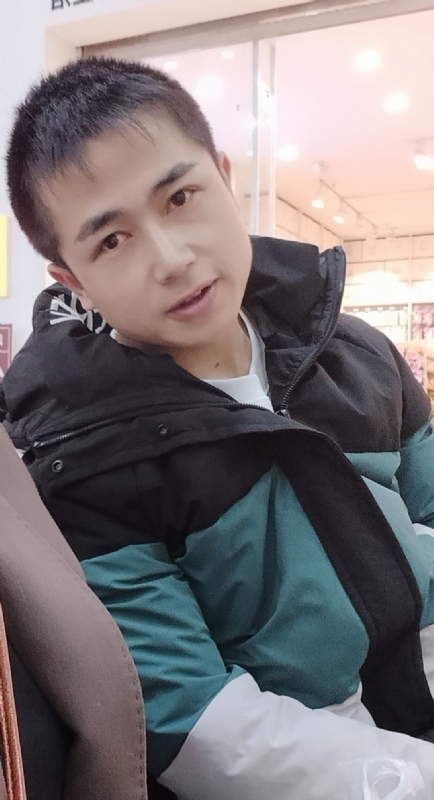 不骄不躁的第一张照片--厦门婚介网
