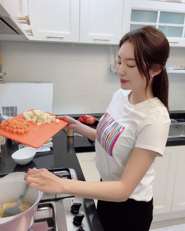 陈艾的第一张照片--厦门婚介网